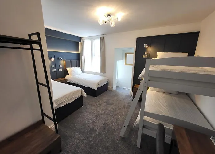 Pet Friendly hotel: At Caledonia