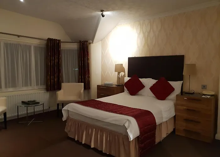Hotel with view: Ascot Hotel